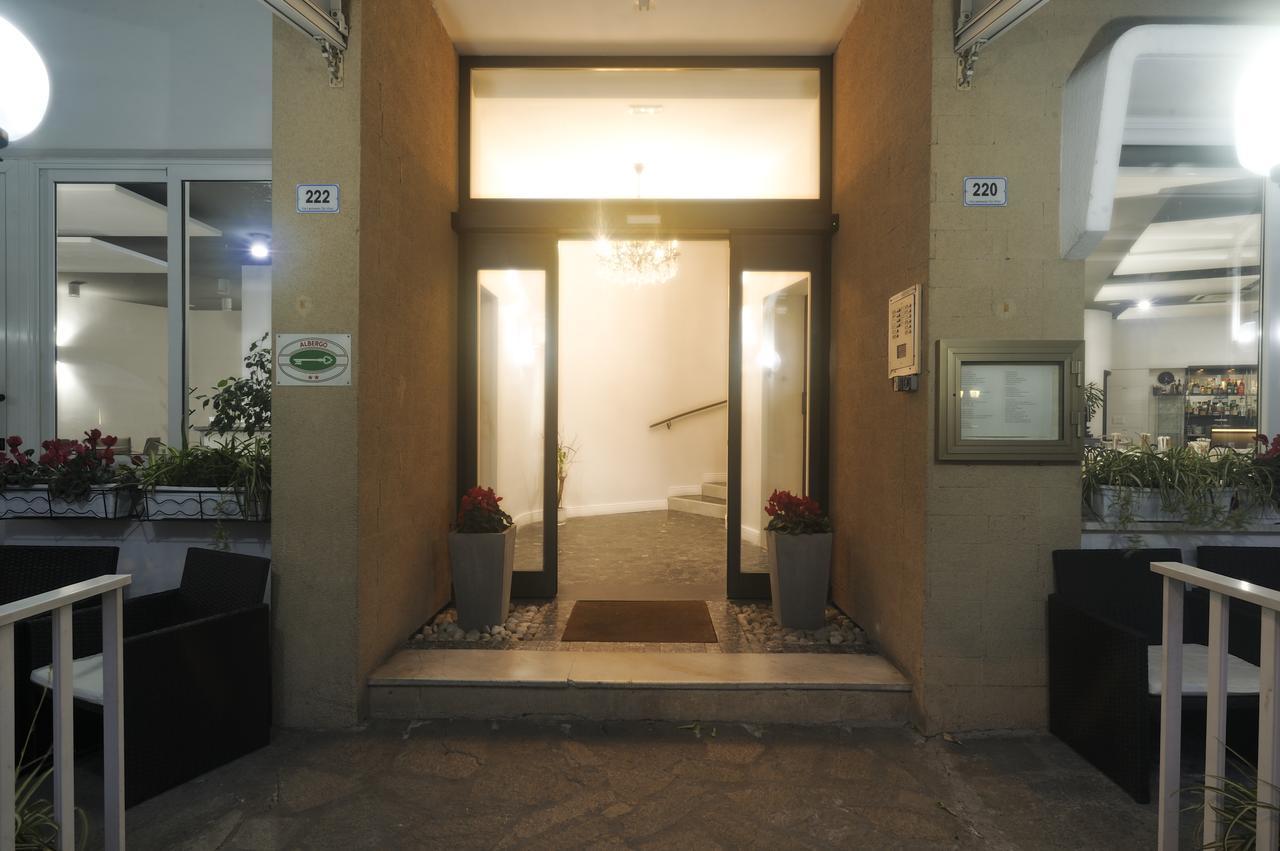 Albergo Anita Алассио Экстерьер фото